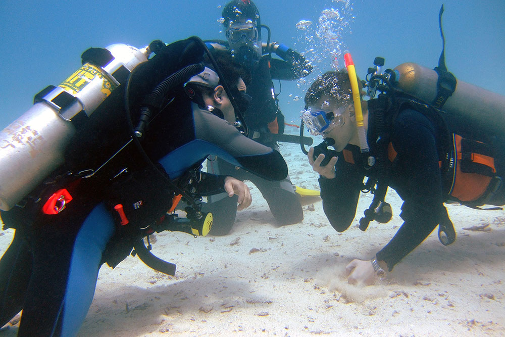 Getting your diving certification in Koh Tao