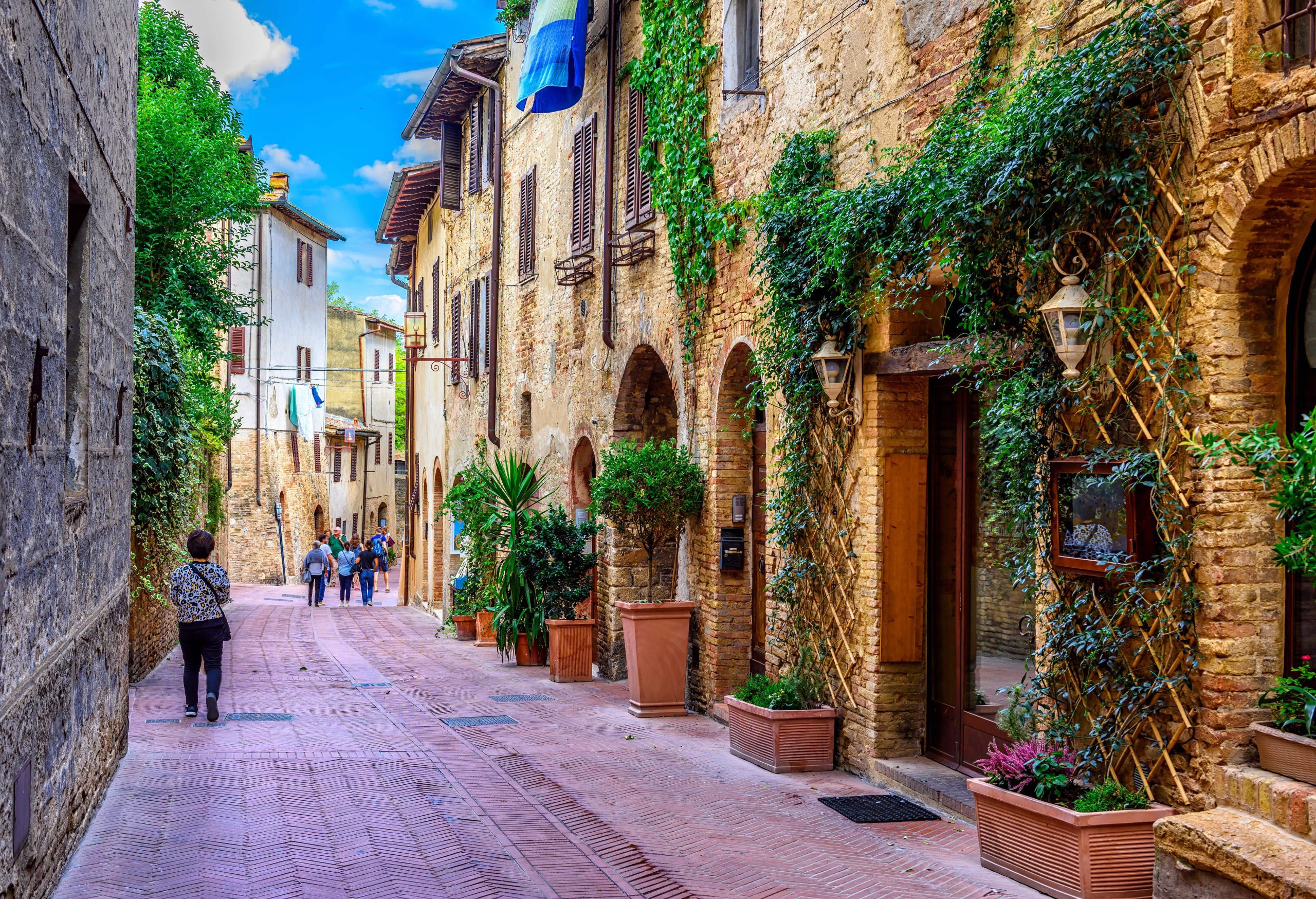 Old street in San Gimignano, Tuscany.