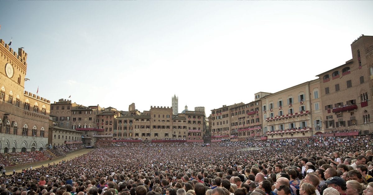 The thrilling horse race held in Piazza del Campo.