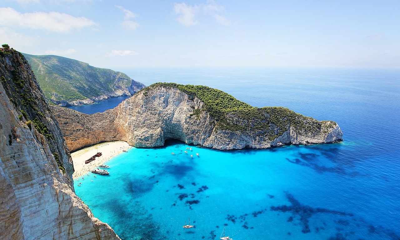  Besides swimming and sunbathing, Greek beaches offer opportunities for a range of activities.