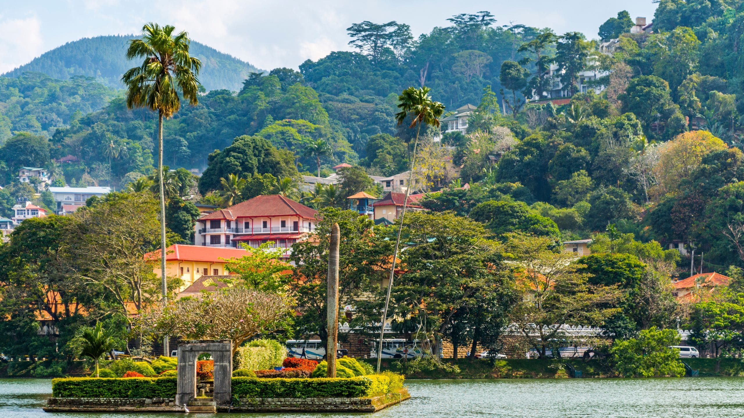 Nuwara Eliya, also known as "Little England," is a hill station in the central highlands with a cool climate.