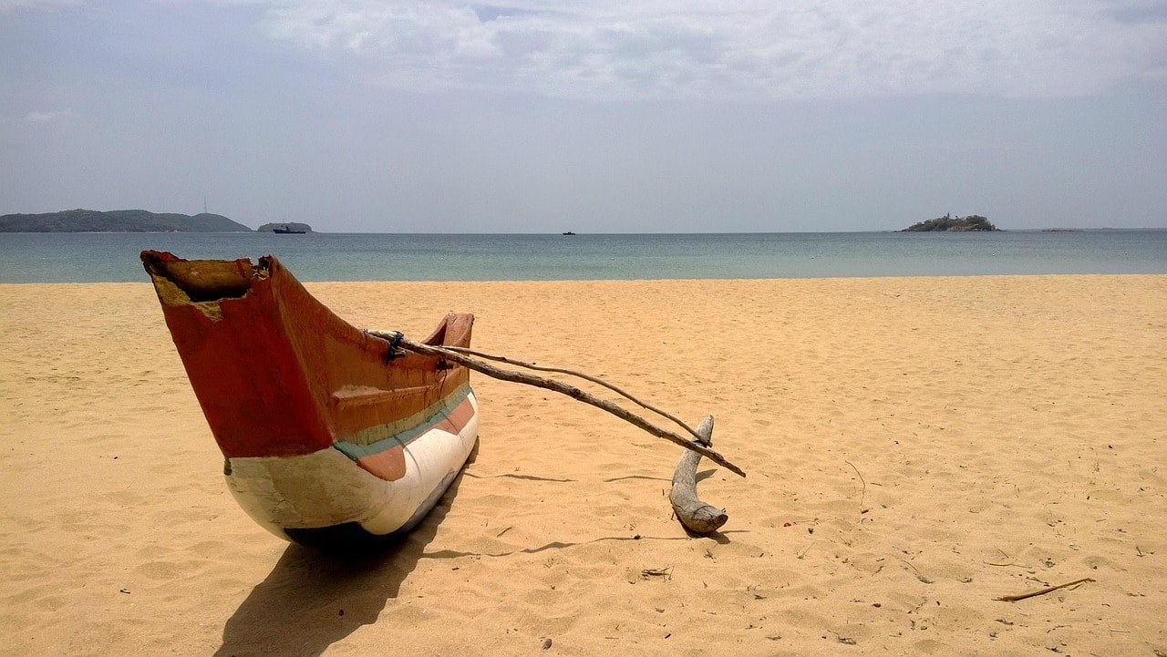 Sri Lanka has a diverse coastline with both sandy and rocky beaches.
