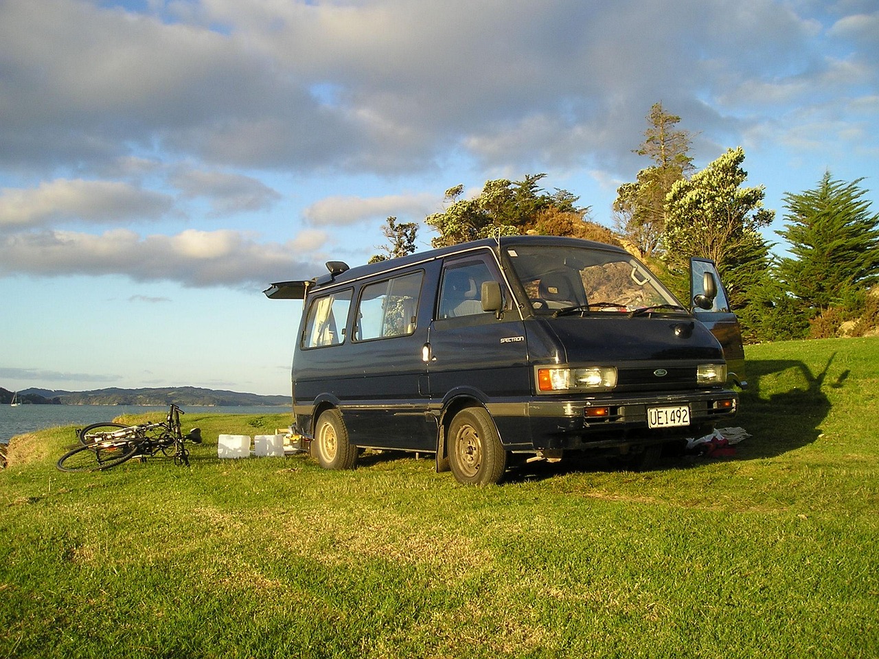 Mount Eden is easily reached from Auckland’s centre, making spontaneous adventures simple and seamless.