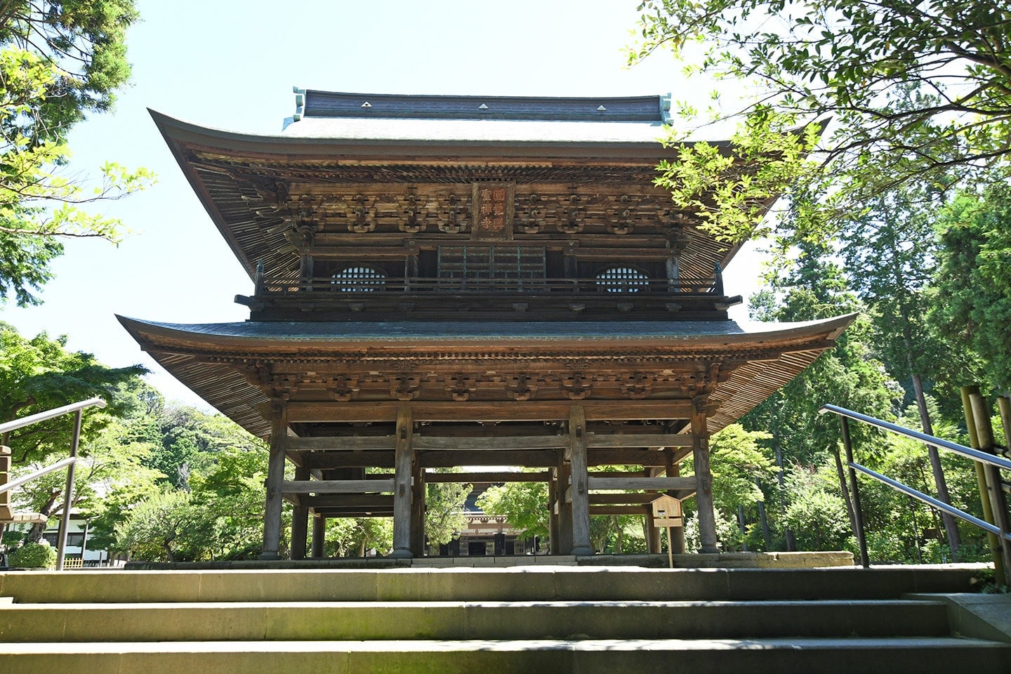 The temple is home to several important cultural properties and national treasures.