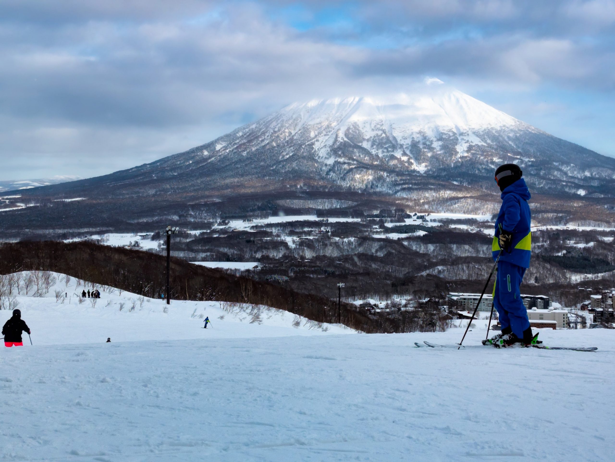 Niseko United is located in the southwestern part of Hokkaido, Japan, near the town of Kutchan.