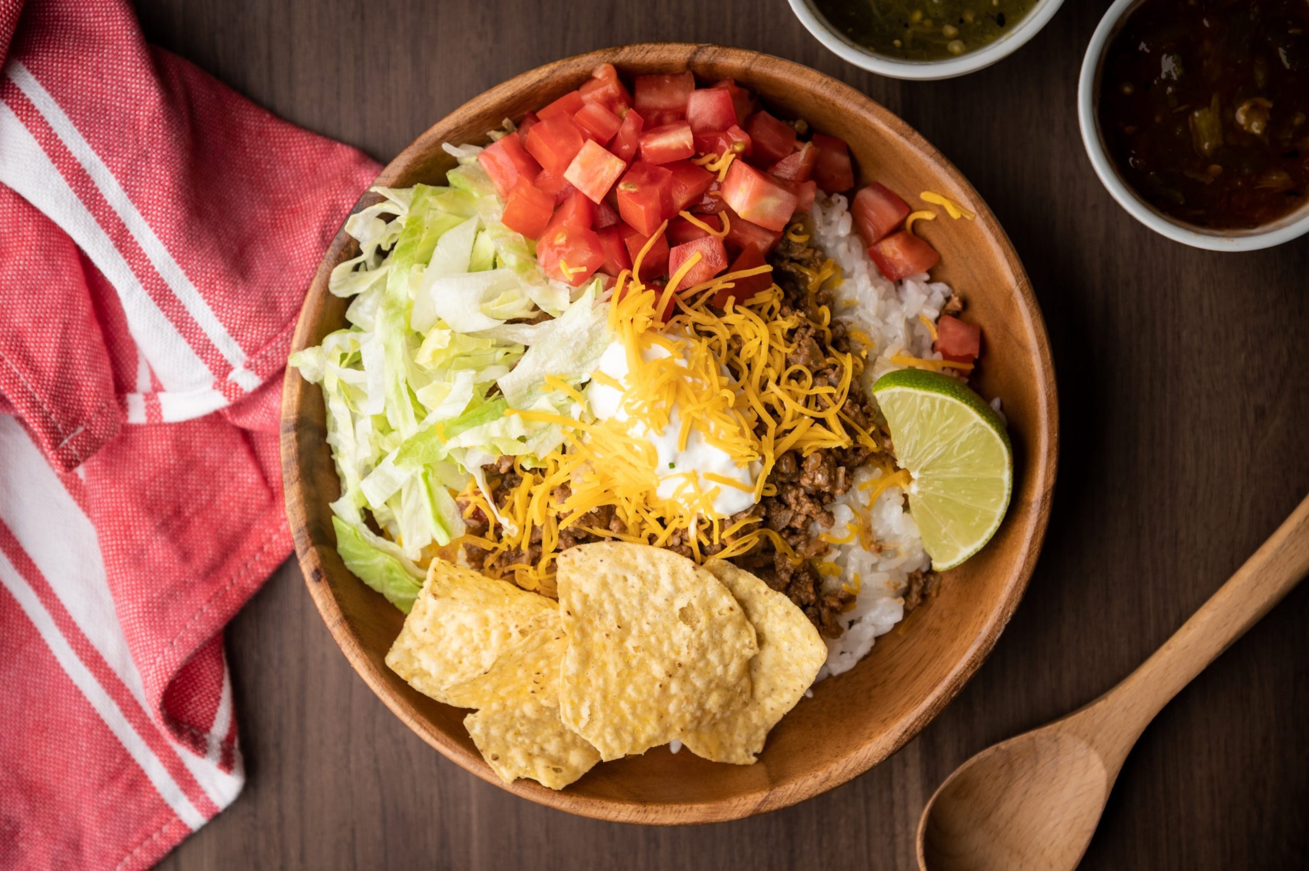It is often served with salsa and a side of mayonnaise or sour cream.