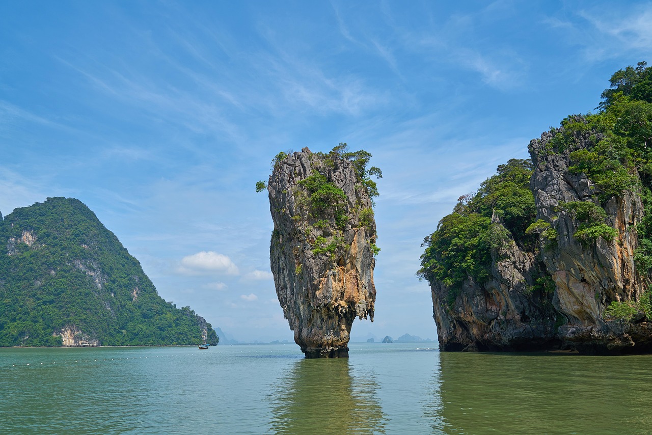 Phang Nga Bay: Private yacht journeys through a world sculpted by nature.