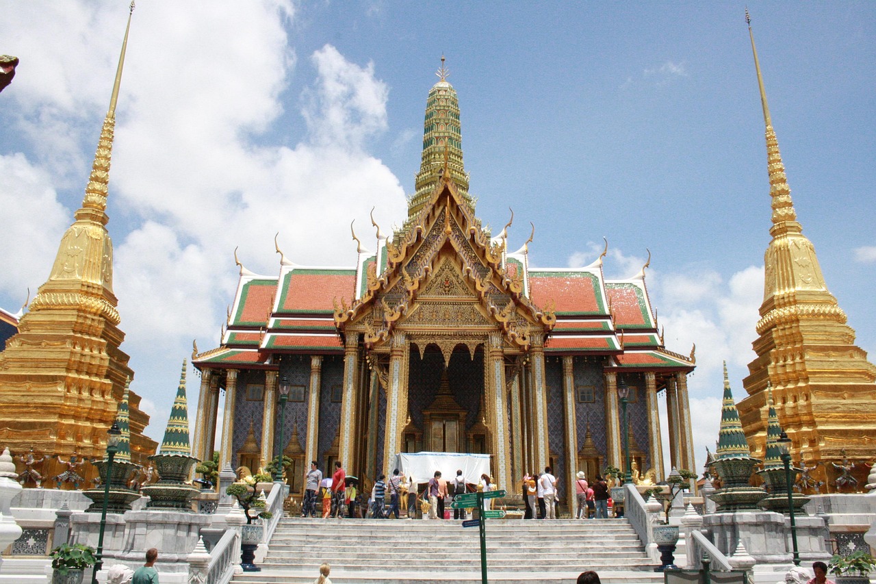 Experience the grandeur of Bangkok’s iconic Grand Palace, the heart of luxury and culture.