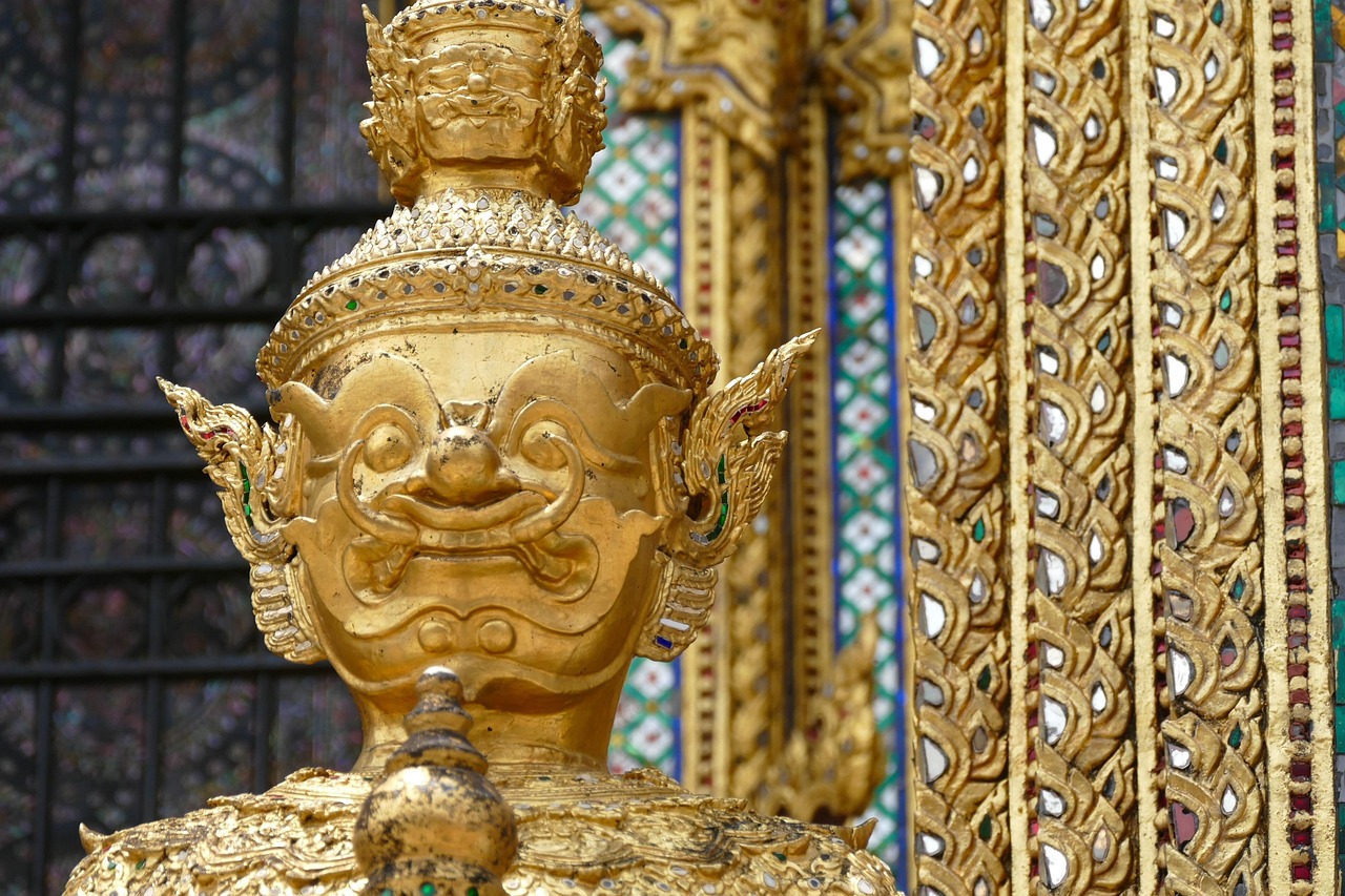 The Grand Palace’s golden rooftops make for unforgettable photo moments.