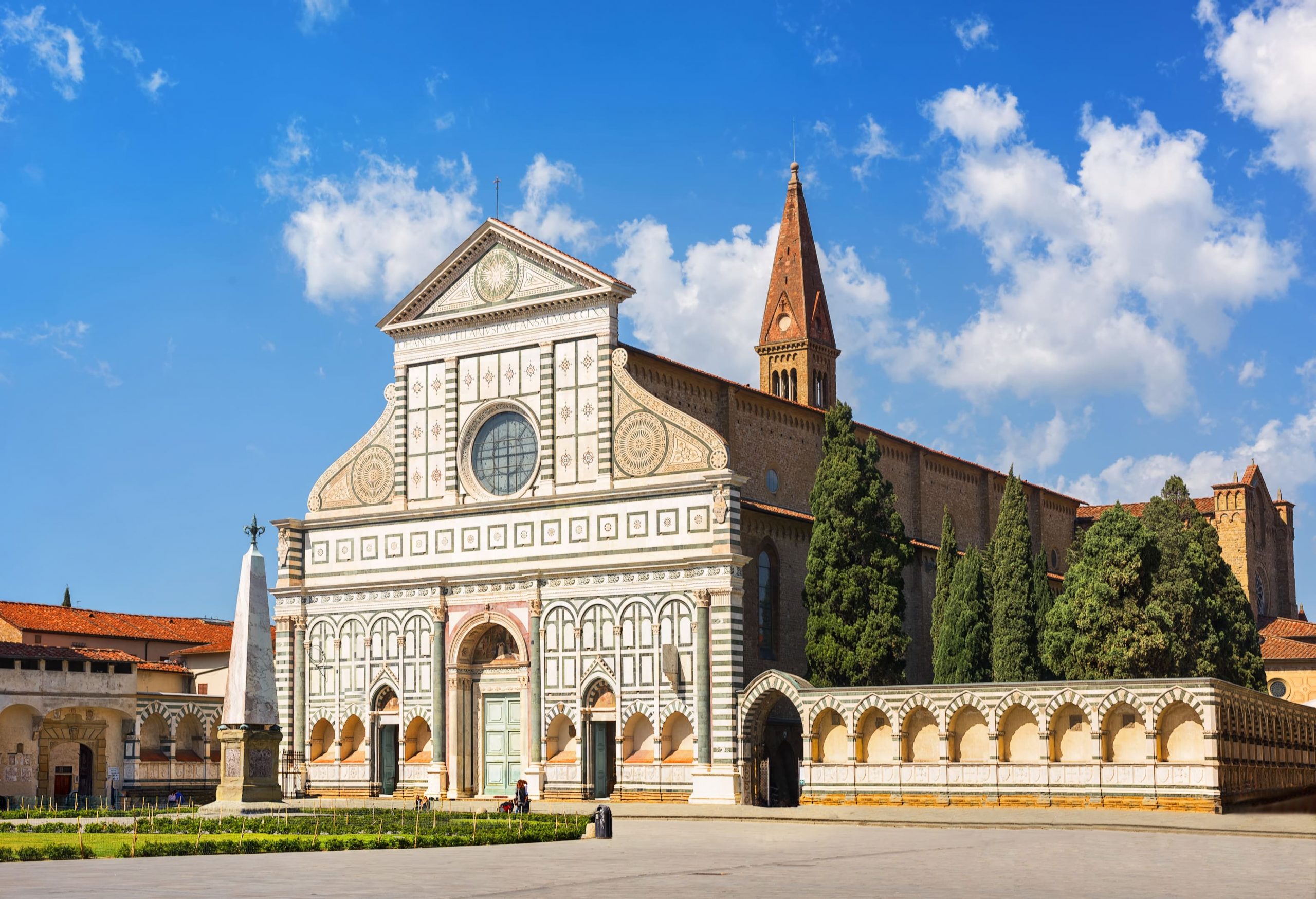 It features a blend of Gothic and Renaissance styles.