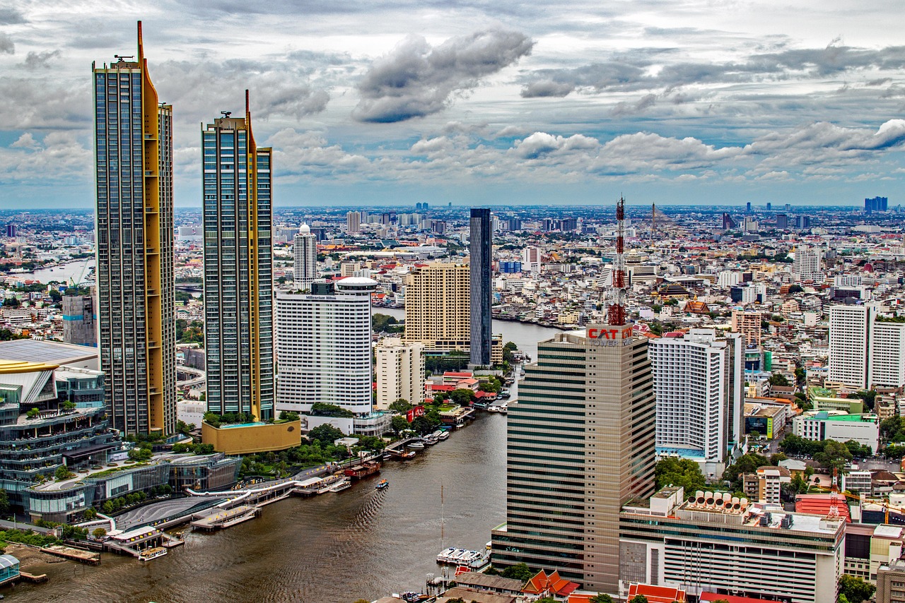 The mesmerising Bangkok skyline promises glamorous evenings filled with culinary delights and panoramic views.