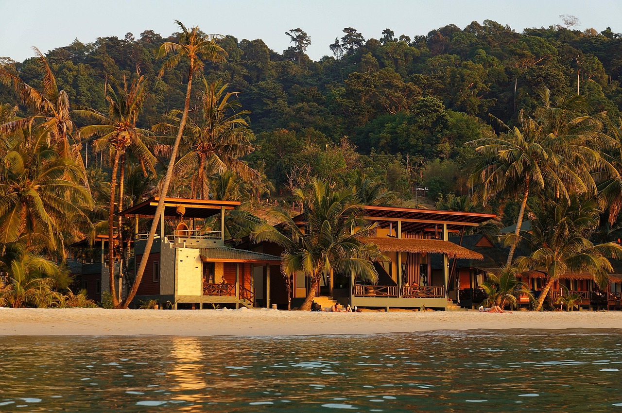 Stay seamlessly within nature in eco-friendly bungalows that honour Ko Samet’s lush environment.