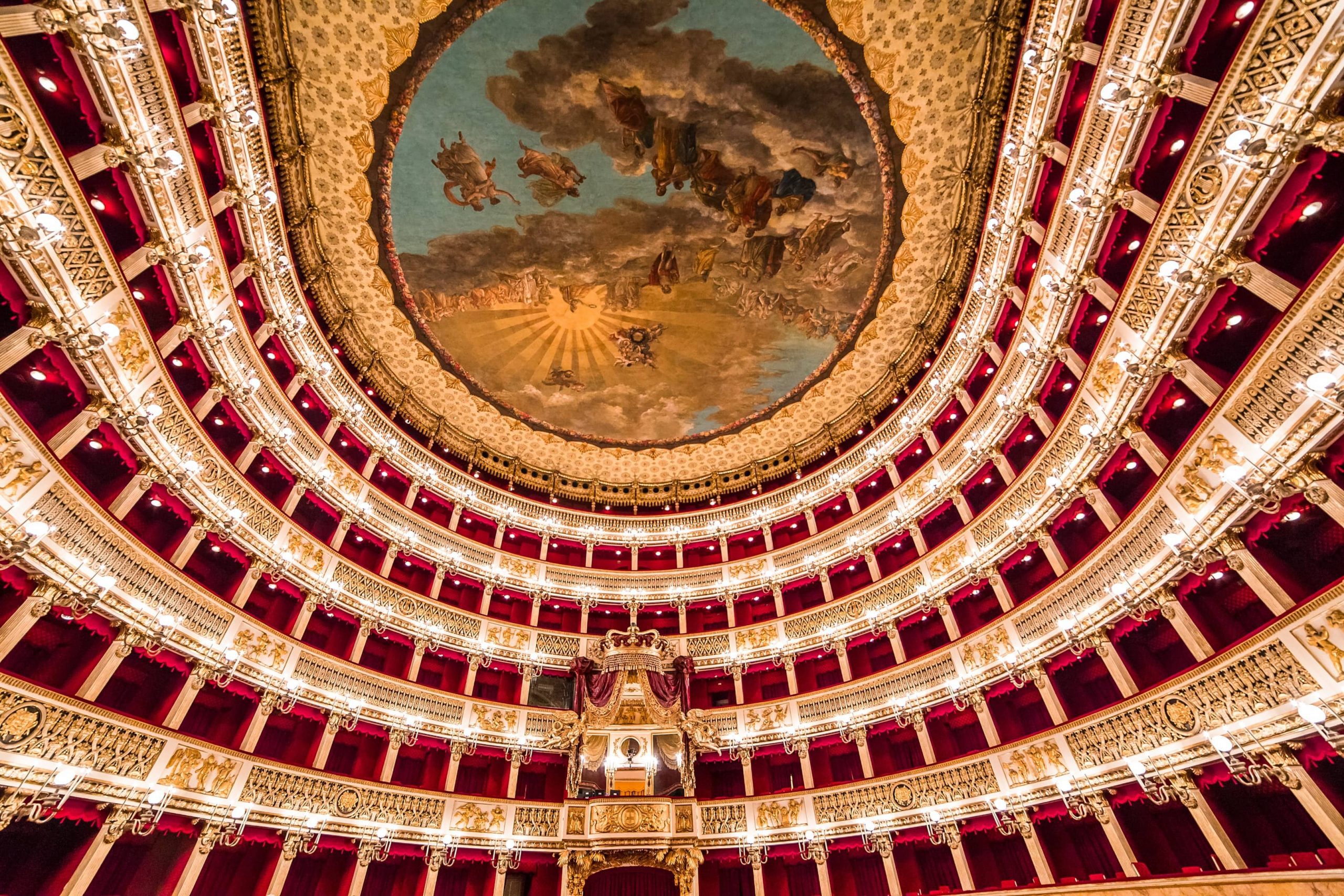 It continues to be an active venue, hosting a season of opera, ballet, and symphonic concerts.