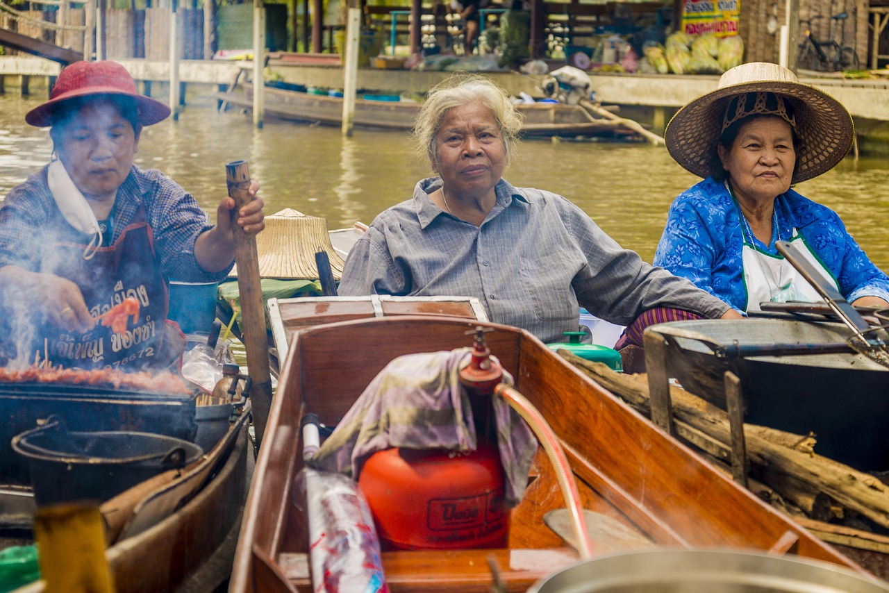 Set off on a long-tail boat for a seamless adventure through Thailand's floating markets, with local insight guiding your way.