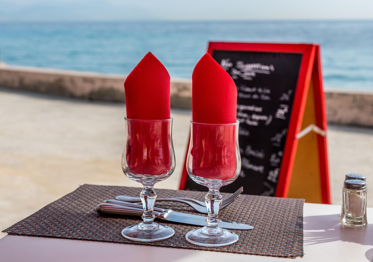 Savour the luxury of seaside Michelin-starred restaurants with panoramic Riviera views.