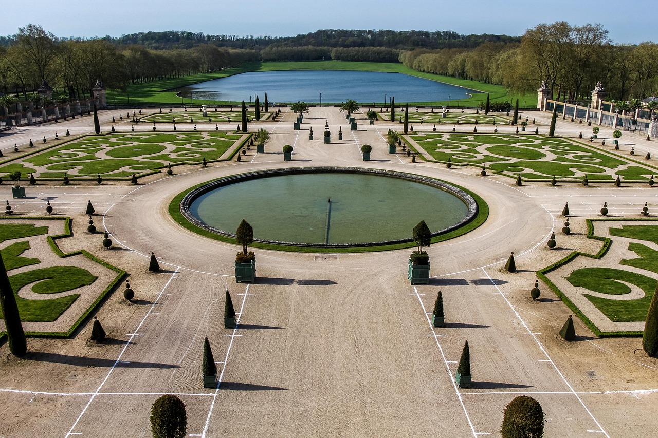 Stroll amidst the enchanting fountains and manicured lawns during Versailles’ famed Musical Fountain Shows.