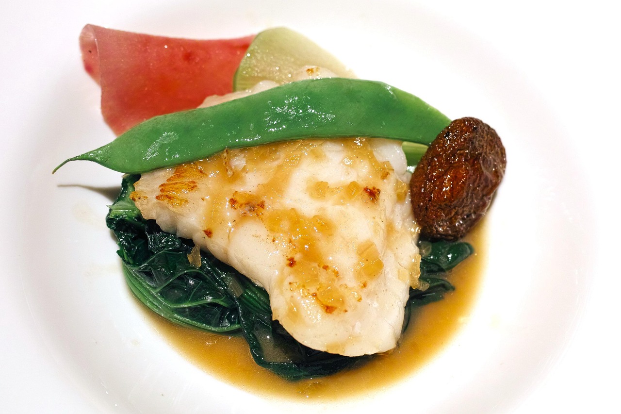 Savor the best of French gastronomy in the romantic, historic ambiance of Versailles’ top dining spots.