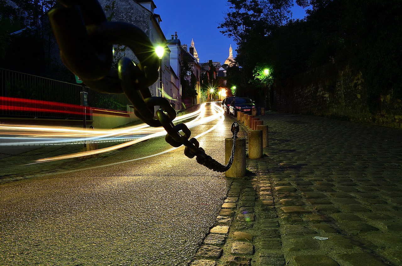 Explore Montmartre’s artistry and cuisine on a bespoke discovery.