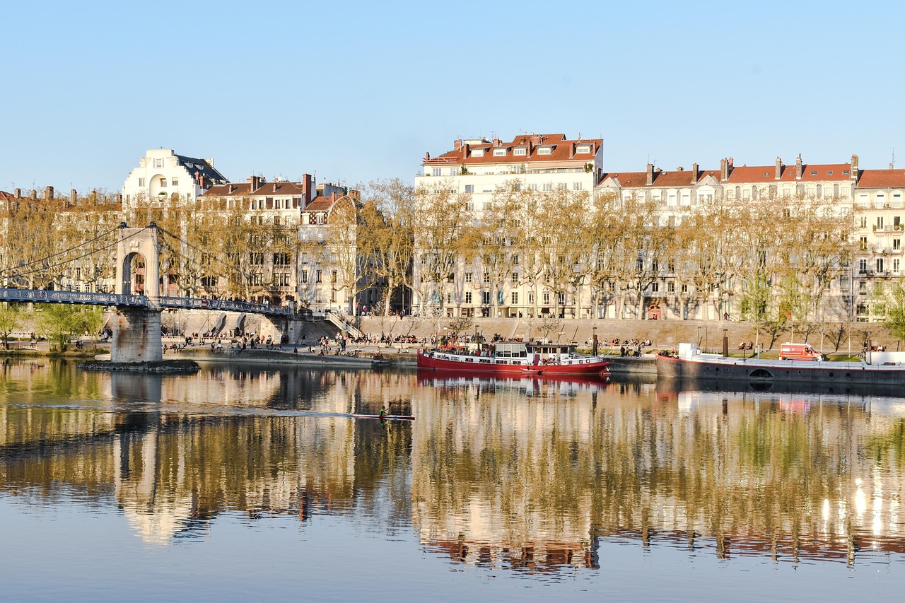 Late spring brings Lyon to life—ideal for seamless exploration and mild sunshine.
