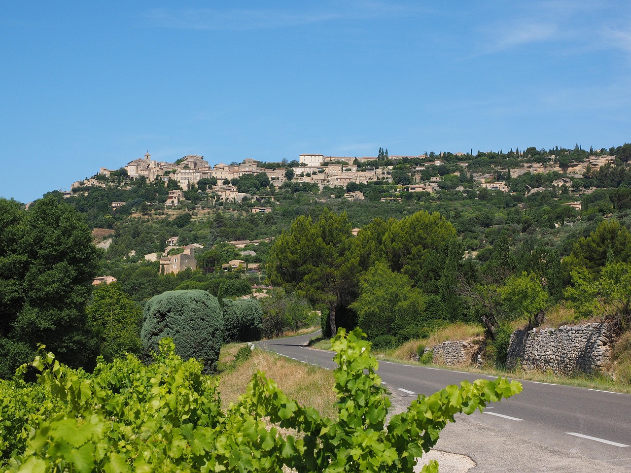 The hilltop village of Gordes, offering timeless stone beauty and sweeping Luberon valley vistas.