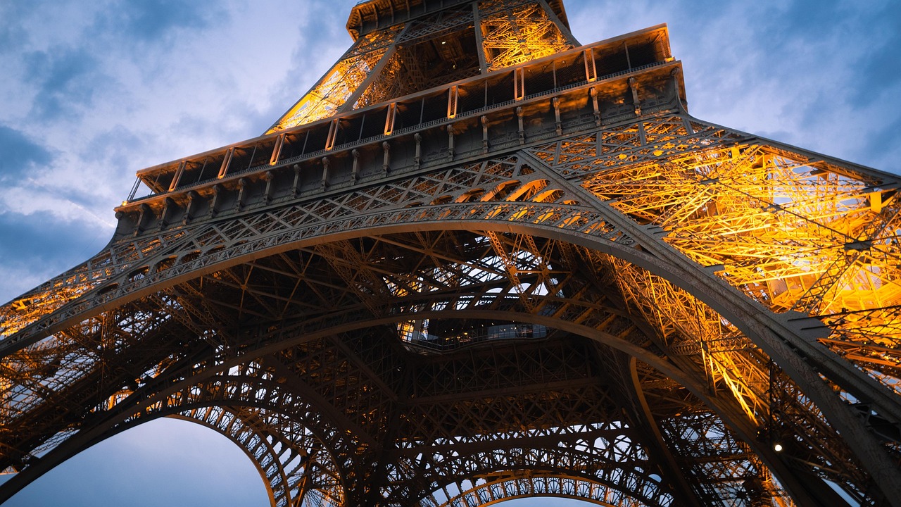 Uncover Parisian elegance with a private dining experience atop the Eiffel Tower.
