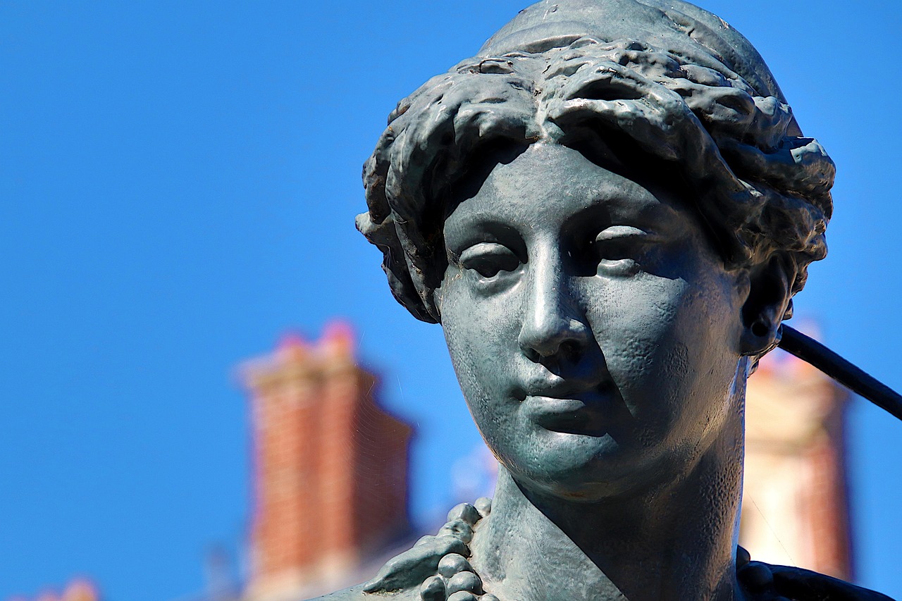 Tour and guide options at the Musée Rodin Paris for deeper insight at Biron