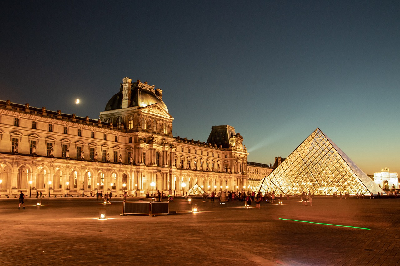 Paris guide to Louvre after hours and quiet masterpieces in a museum