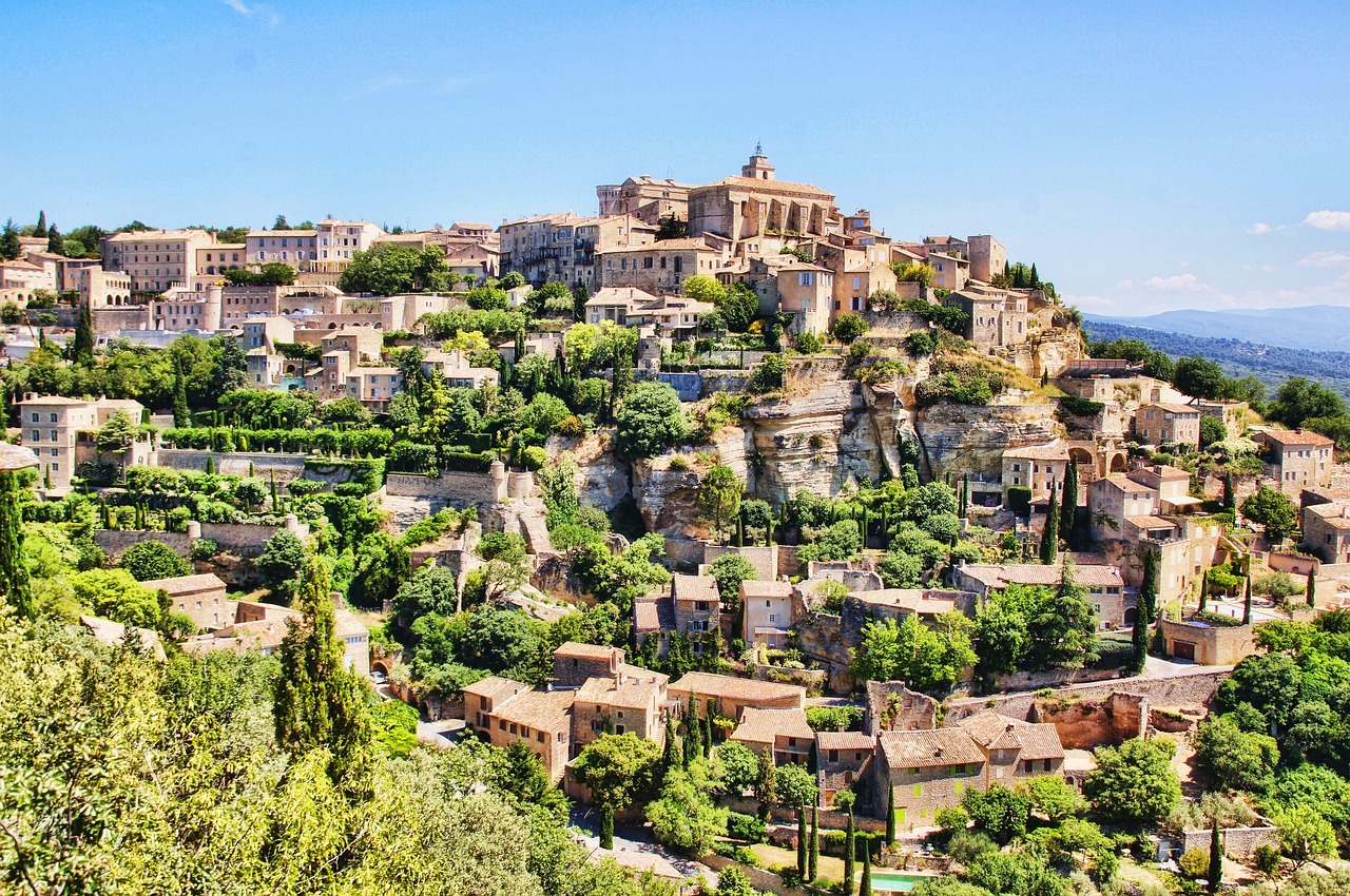 Sault Lavender Festival and the Best Provence Villages to Stay for luxury comfort