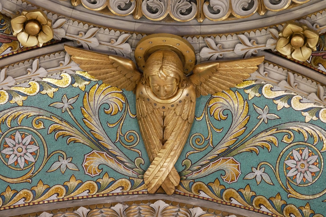 Art, Murals and City Elegance in Lyon France near Place des Terreaux