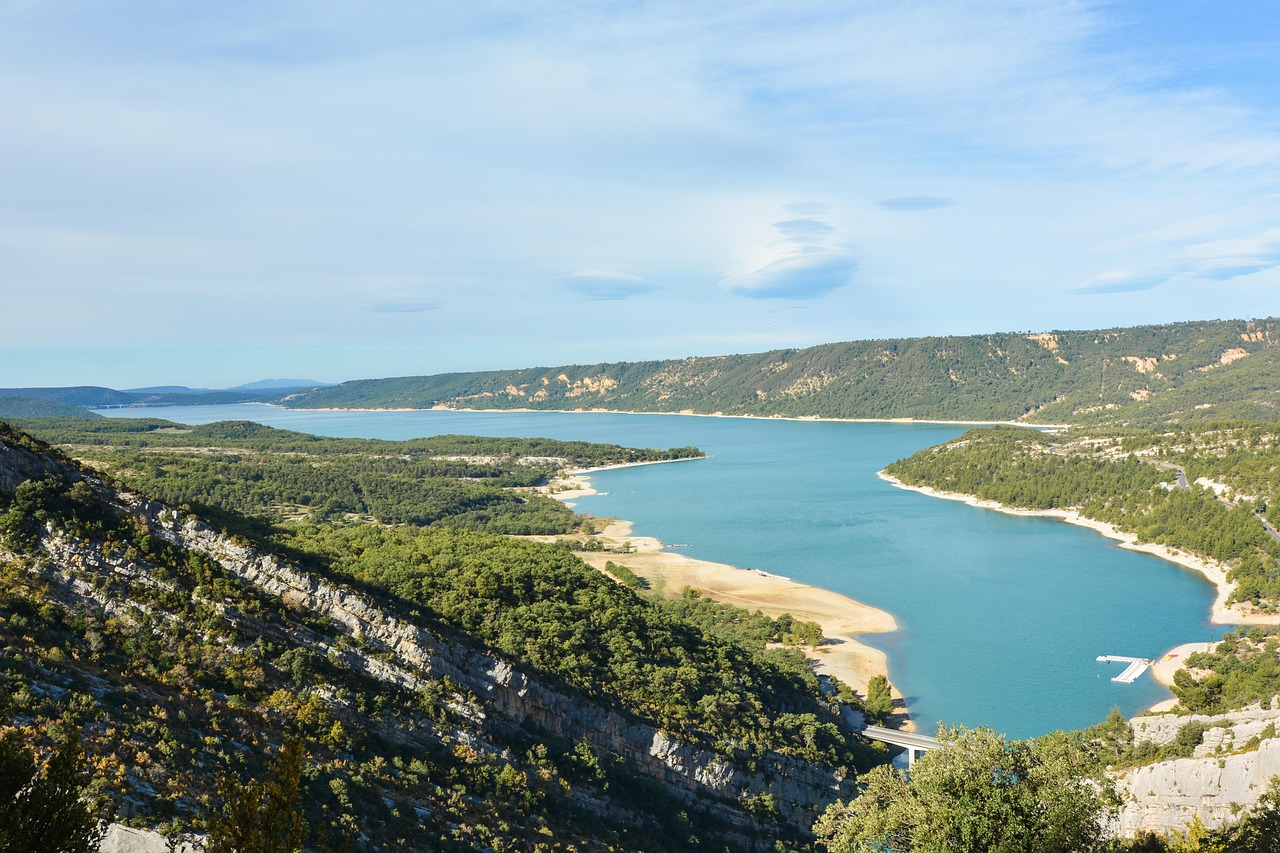 Gorge Basics and Why the Verdon Gorge Amazes in Provence Southern France
