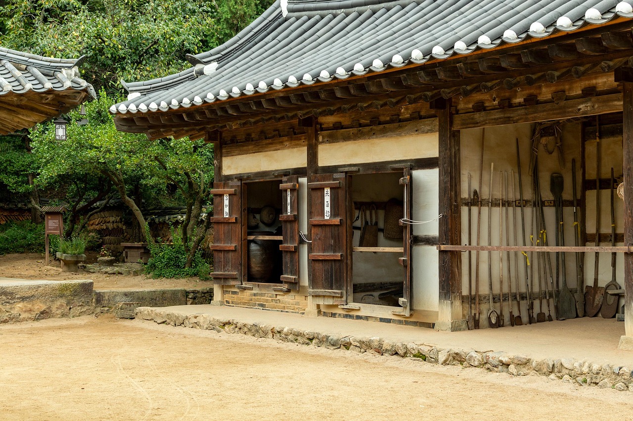 Luxury planning by month to visit South Korea: travel guides, South Korea travel tips, and a seamless Seoul start