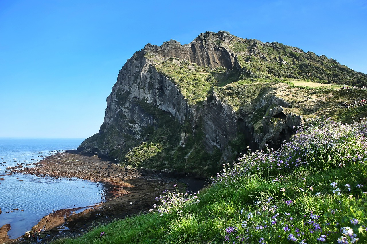 Jeju Island Natural Beauty and Luxury Seaside Resorts