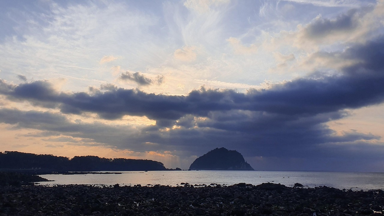 Jeju Island for natural beauty and a romantic time to enjoy outdoors