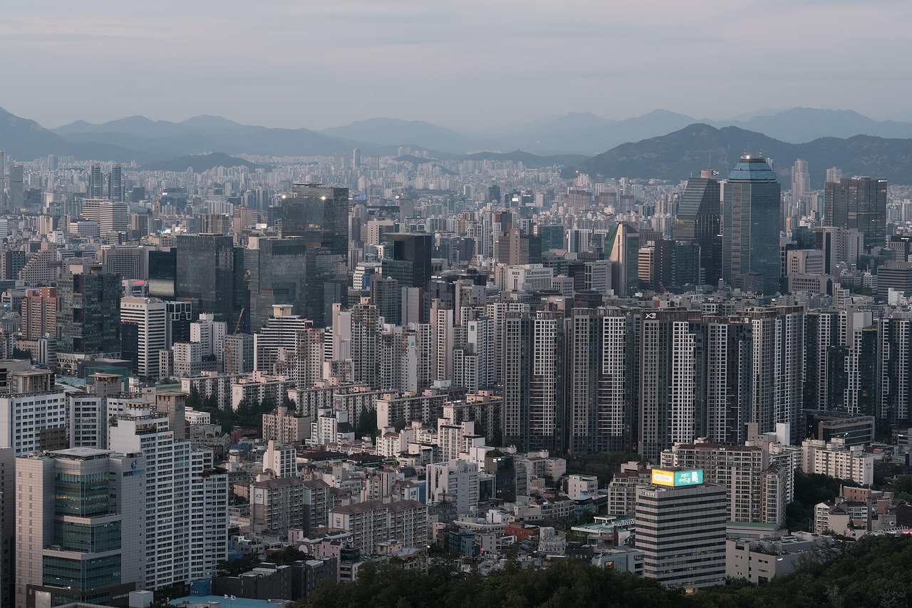South Korea Seoul weather in May 2026 at a glance with spring light over the city