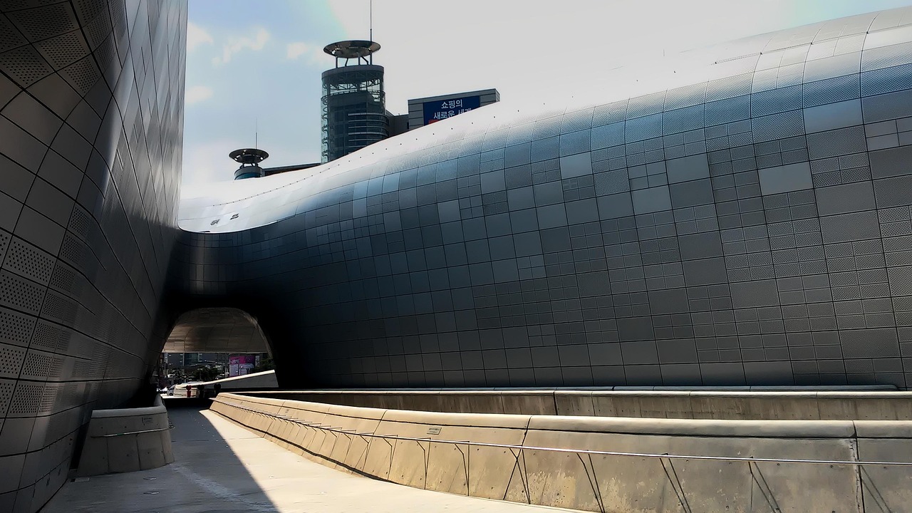 Dongdaemun Design Plaza fashion and contemporary Seoul design