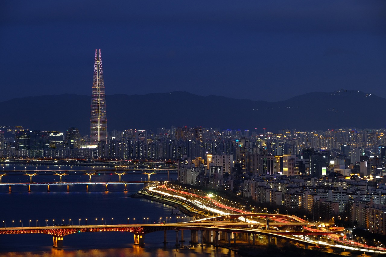 Is July the best time to visit South Korea with Seoul summer city light