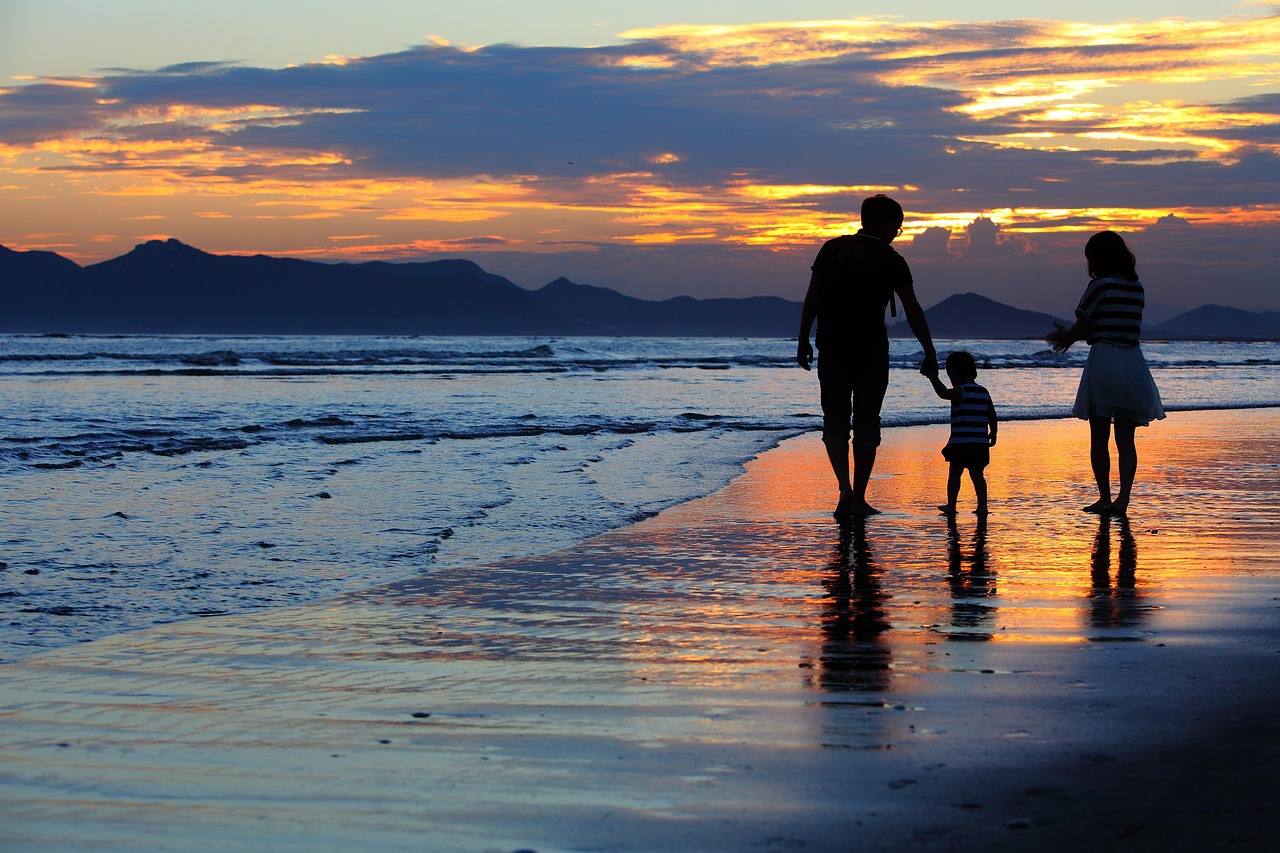 November weather in Busan day by day temperatures rain wind