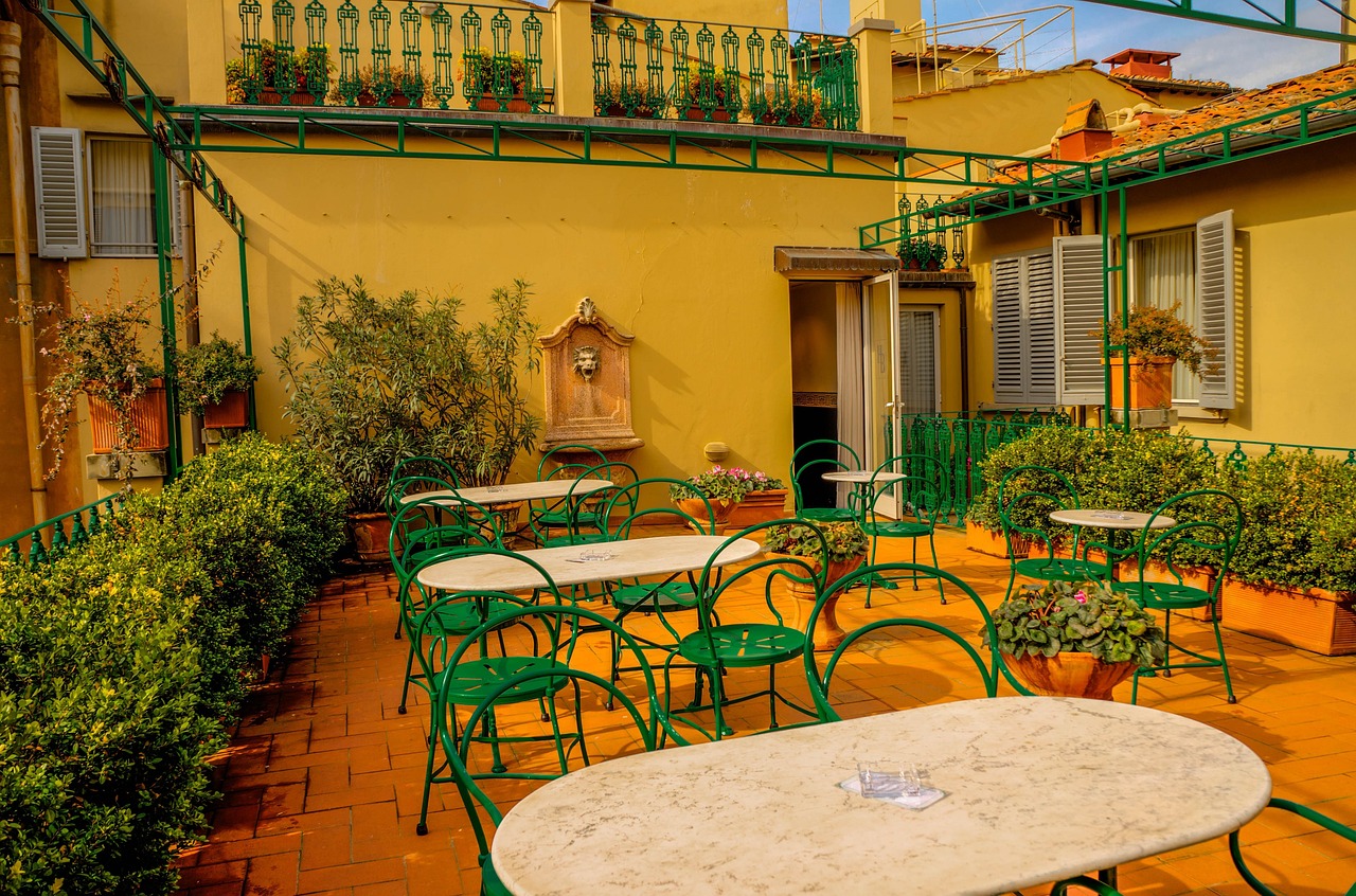 Florence luxury dining Michelin reservations time in Florence Italy by the clock