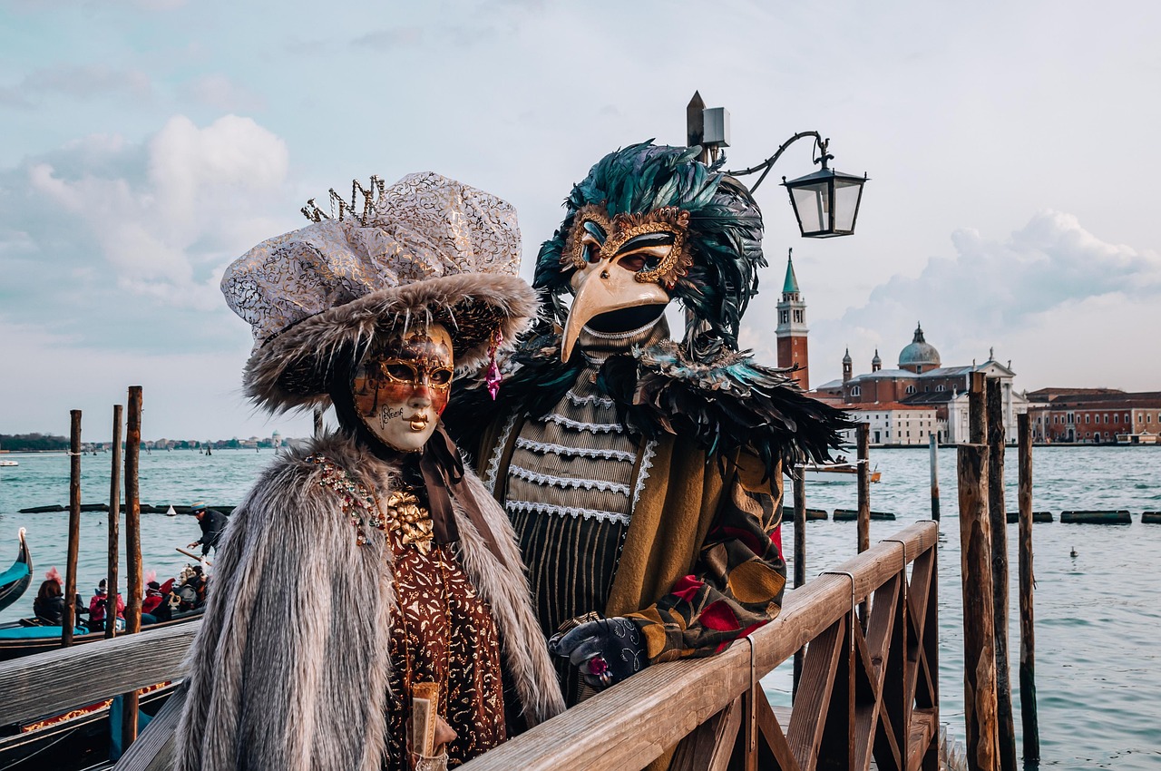 Eat in Venice and Culture After Dark at Teatro La Fenice with an elegant evening mood