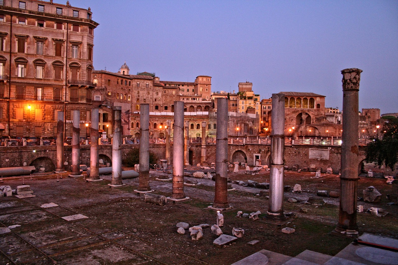 Roman Forum and Palatine Hill at dusk with Colosseum views and the magic of a night tour