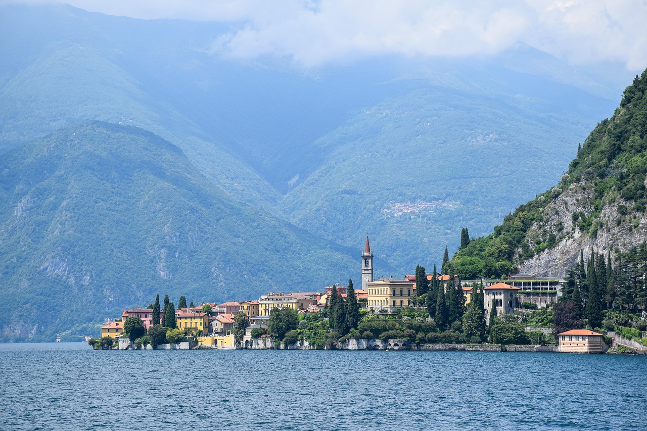Northern Italy Chic Cities Lakes and the Dolomites with Lake Como in the foreground
