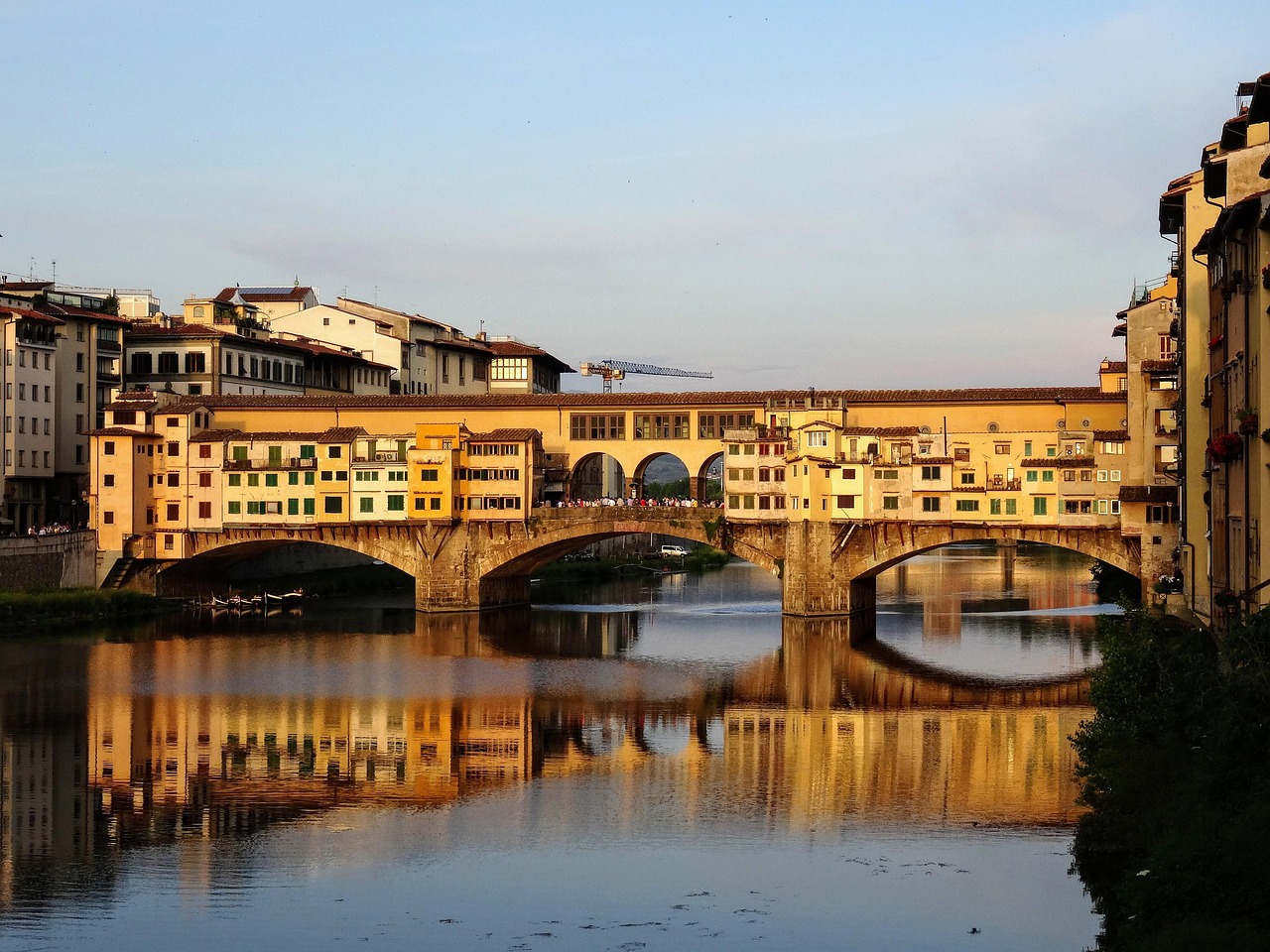 Ponte Vecchio and Oltrarno with a Tuscany day trip from Florence