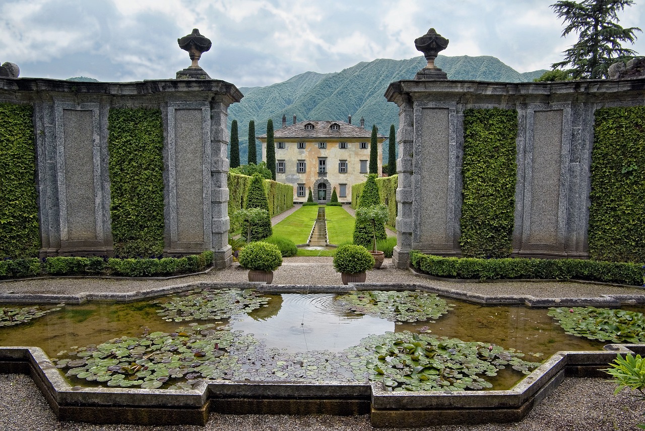 Villa Life on Lake Como from Villa Olmo to Villa Carlotta botanical gardens
