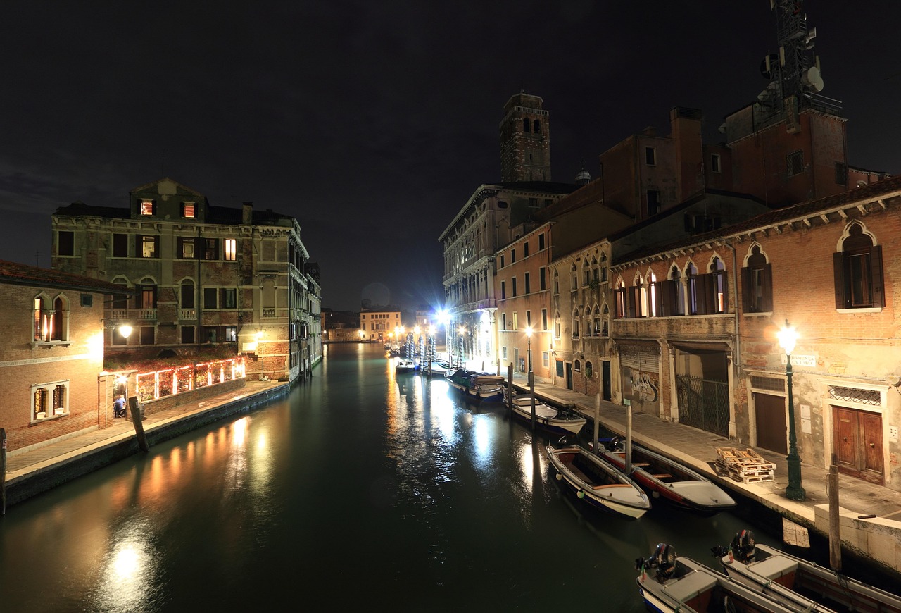 Cicchetti Nights in Cannaregio and the Jewish Ghetto