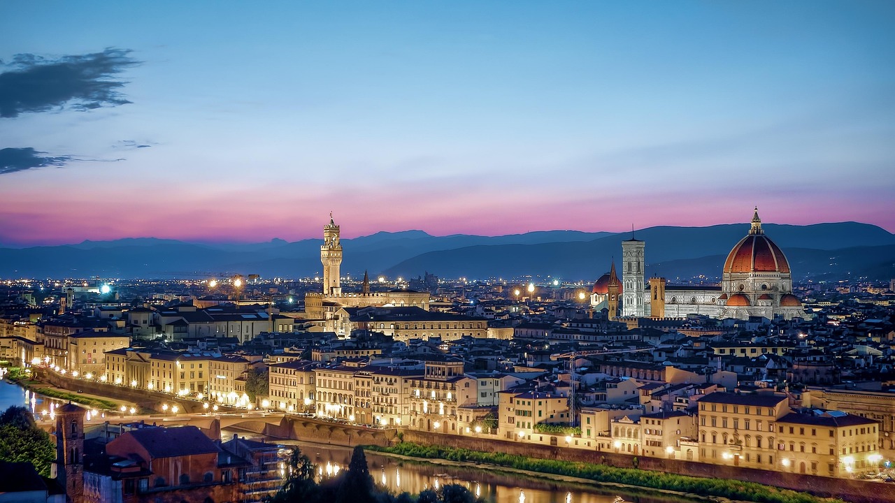 Florence itinerary and top attractions for luxury travellers including the Duomo and city skyline