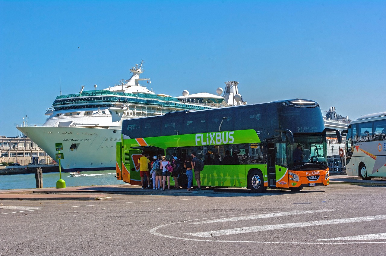 Bus and Flights from Venice Choosing Your Travel Option for Venice to Florence transfers