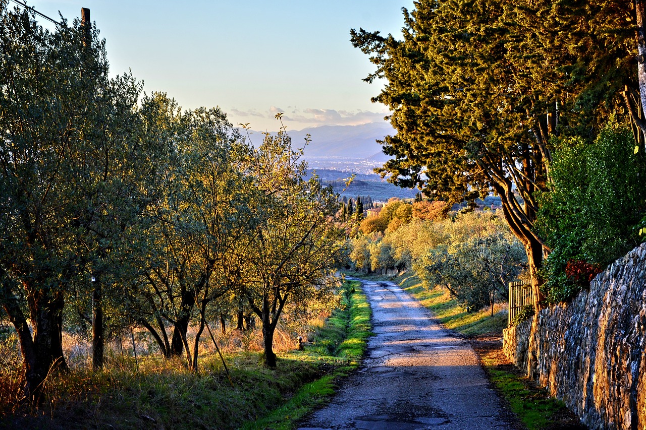 From Venice to Florence Per Tuscany Cycling to Create Adventure on quiet Italian roads