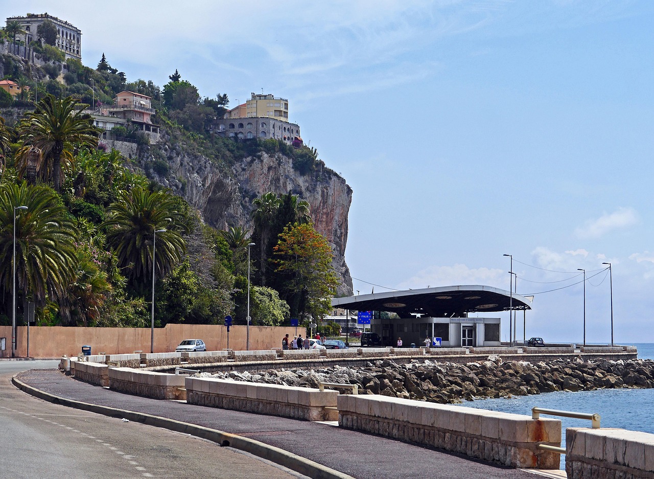 Across the border to Ventimiglia travel made simple with Riviera rail views