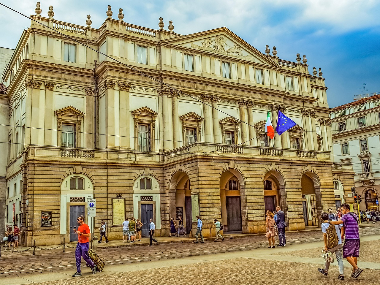 Weekend in Milan in Brera with Teatro alla Scala, elegant streets and an evening of culture