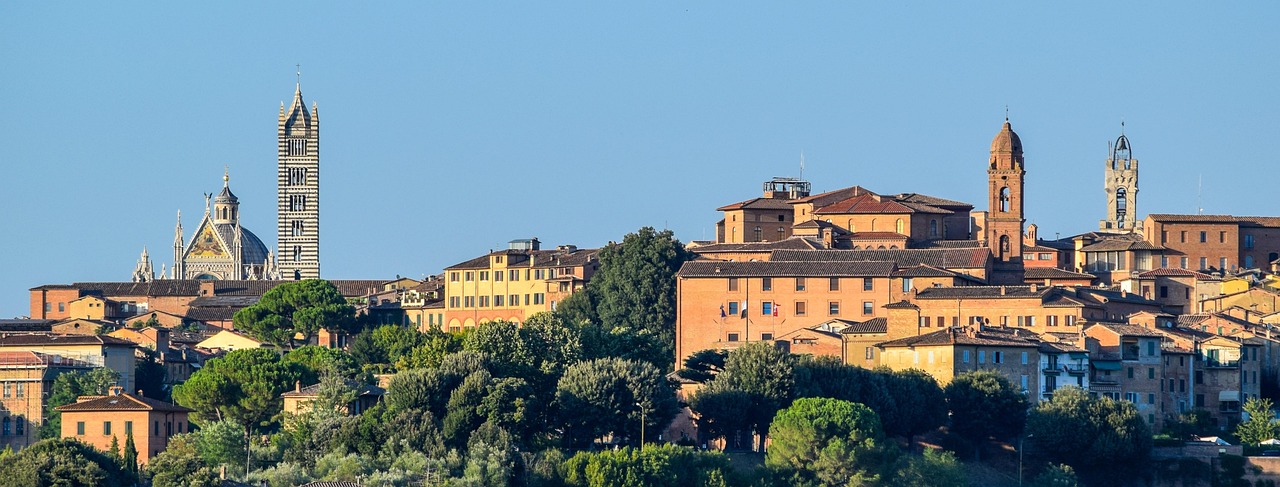 Facciatone Views Museo and the Crypt plus Baptistery of San Giovanni in Siena